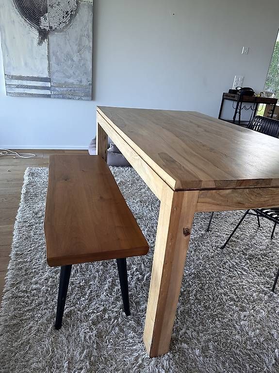 Set di tavolo e panche: Table bois exotique massif manguier – Usato da Les hauts geneveys venduto da plarderie72 3
