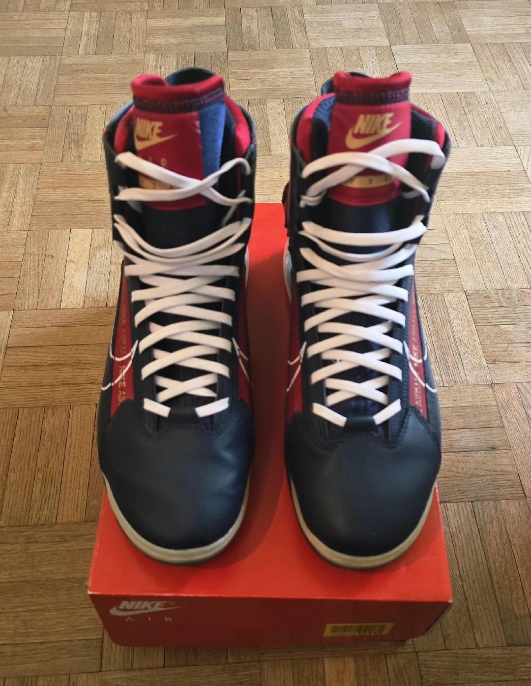 Nike Scarpe da uomo: NIKE AIR MAX 720 SATURN OLYMPIC  Gr. 42,5 – Usato da Winterthur venduto da hel_yb89