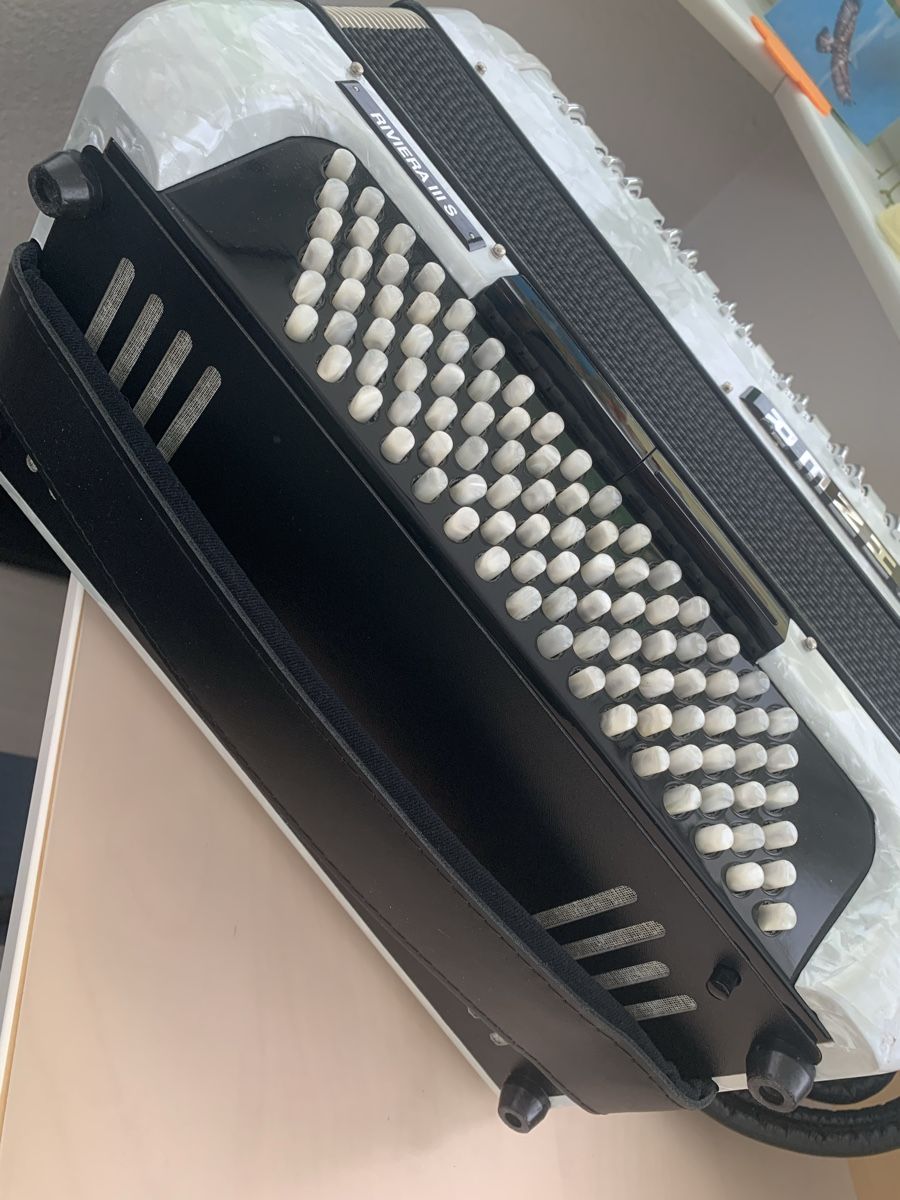 Hohner Strumenti musicali: Hohner Riviera IIIS – Usato da Schöftland venduto da bar_72rc 2
