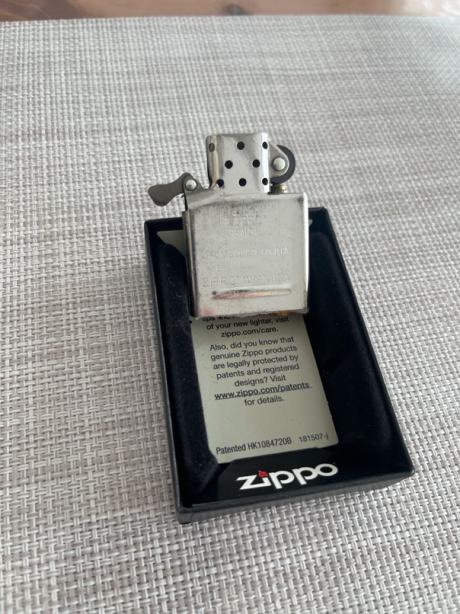 Zippo Accendini: Original Zippo Feuerzeug "Best Garage" – Usato da Bassersdorf venduto da VERO-EN 3