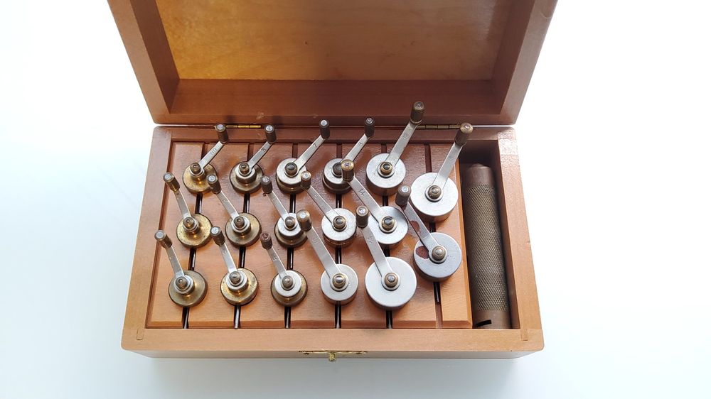 ESTRAPADE horlogerie POUR RESSORT/ Bouverat | Acheter sur Ricardo