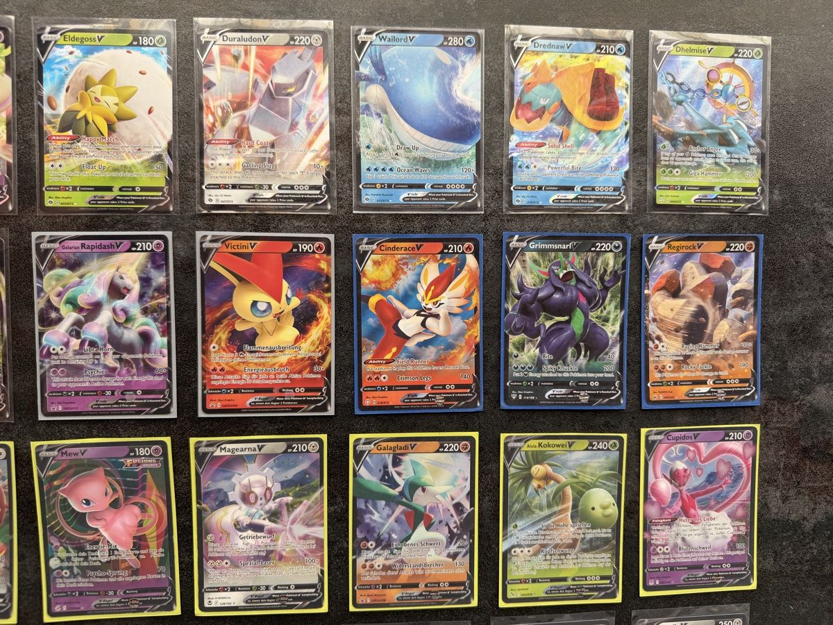 Pokémon Sammelbilder & Trading cards: 72 x Pokémon V Karten – Gebraucht aus Kaiseraugst von 420n 3