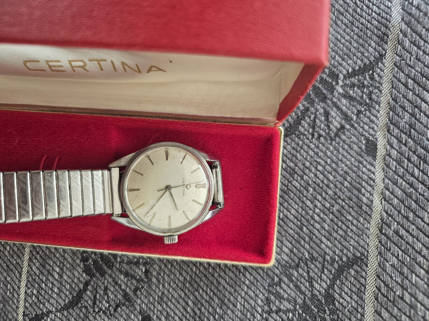 Certina Montres: Certina Uhr  Vintage, mit Box – D'occasion à Spreitenbach par Je_3011 1