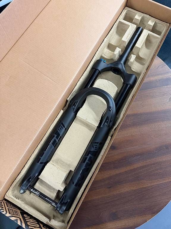 Fox Pièces détachées: Fox 38 Float Performance GRIP E-Optimised Boost  29" – Neuf (Voir description) à Untervaz par Clambu
