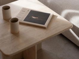 Marmortisch l Vintage Italienischer Travertin Couchtisch