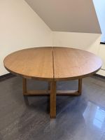 Table ronde en bois