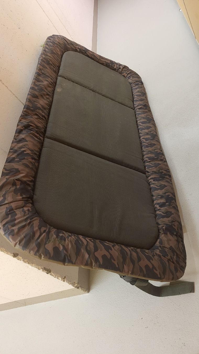 Chaises longues: Feldbett / Karpfenliege XXL – D'occasion à Jona par mjo_f5t2