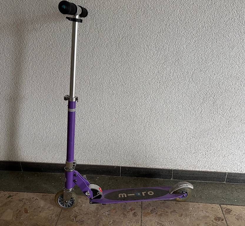 Kickboard: Trotti Micro Sprite Violett – Usato da Binningen venduto da dia-17