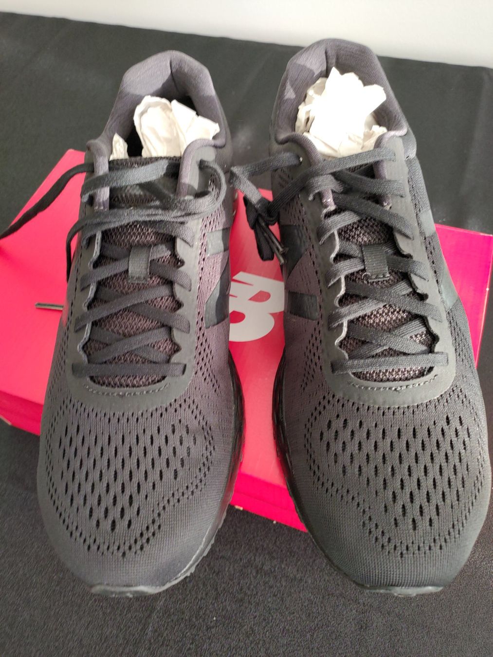 New Balance Chaussures hommes: New Balance Laufschuh – Neuf avec emballage d'origine à Winterthur par Tzen 1