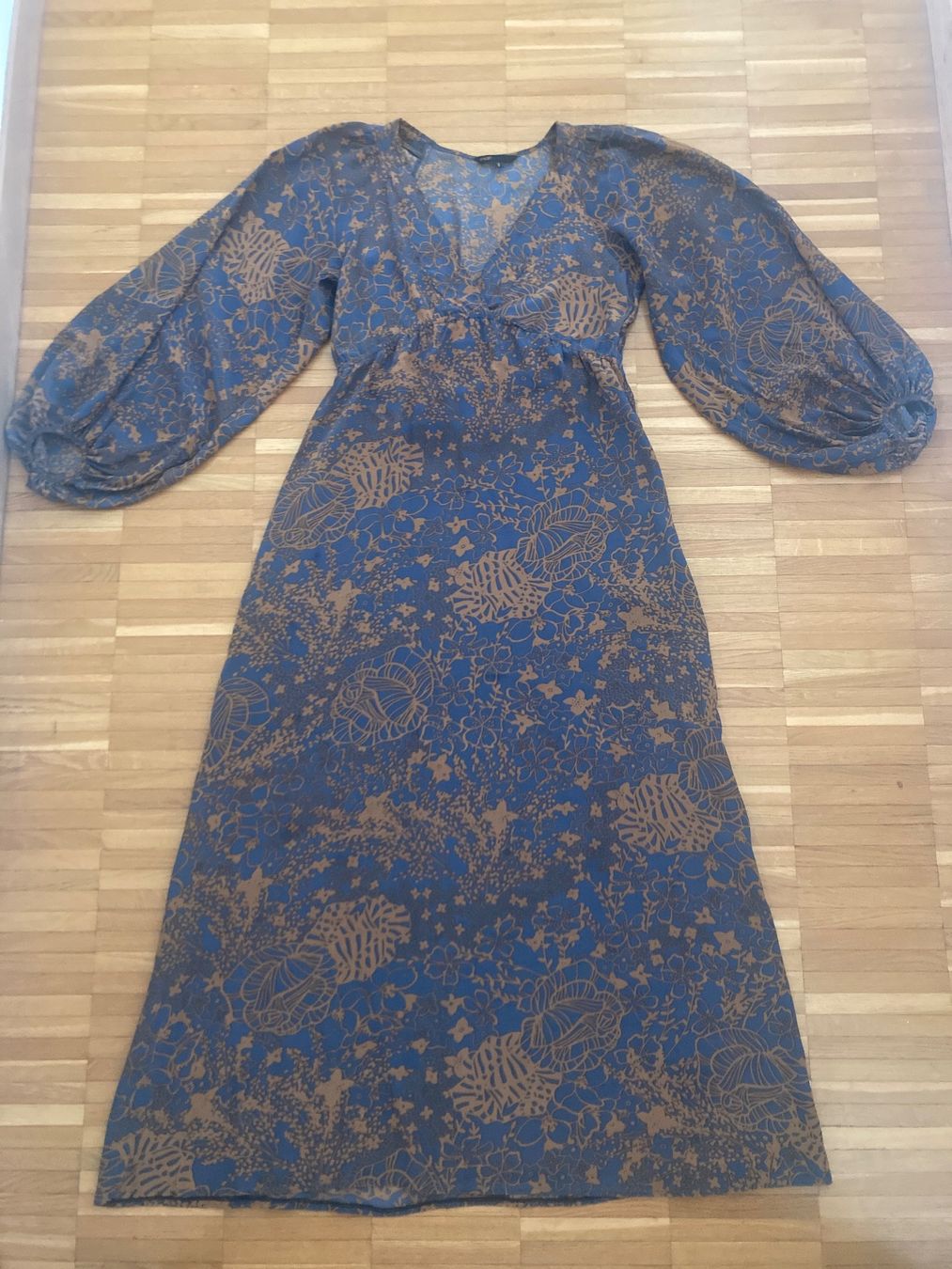 Maje Vestiti: MAJE Seidenkleid, Gr S – Usato da Zürich venduto da Tanikole