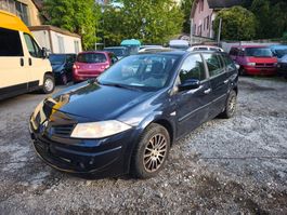 Renault Megane / Automat / Ab Platz Läuft und fährt