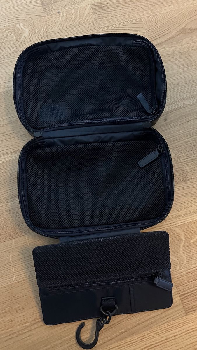 Custodie per cosmetici: Necessaire Tommy Hilfiger – Nuovo (secondo la descrizione) da Basel venduto da LfcManu15 2