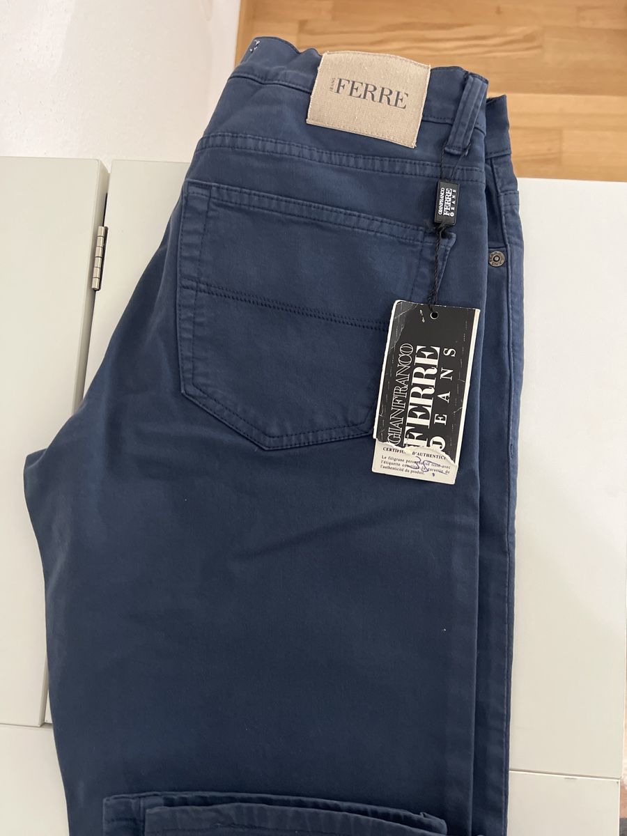 Gianfranco Ferre Jeans: NEUE Gianfranco Ferré Jeans Gr. 28 – Nuovo e nell'imballaggio originale da Meilen venduto da sculptur 1