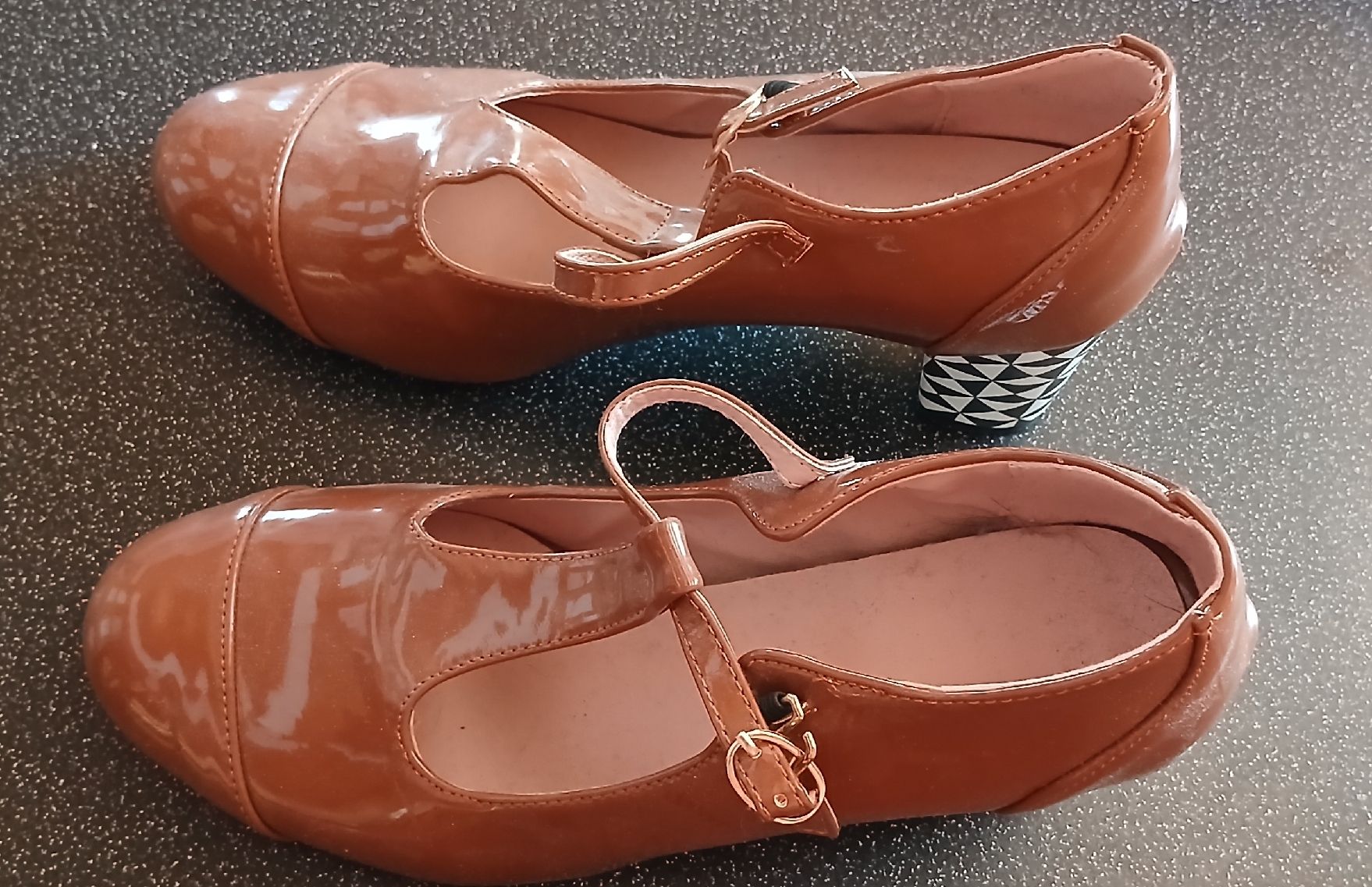 Damenschuhe: chaussures à  talon, souliers – Gebraucht aus Montcherand von petiteoune75 1