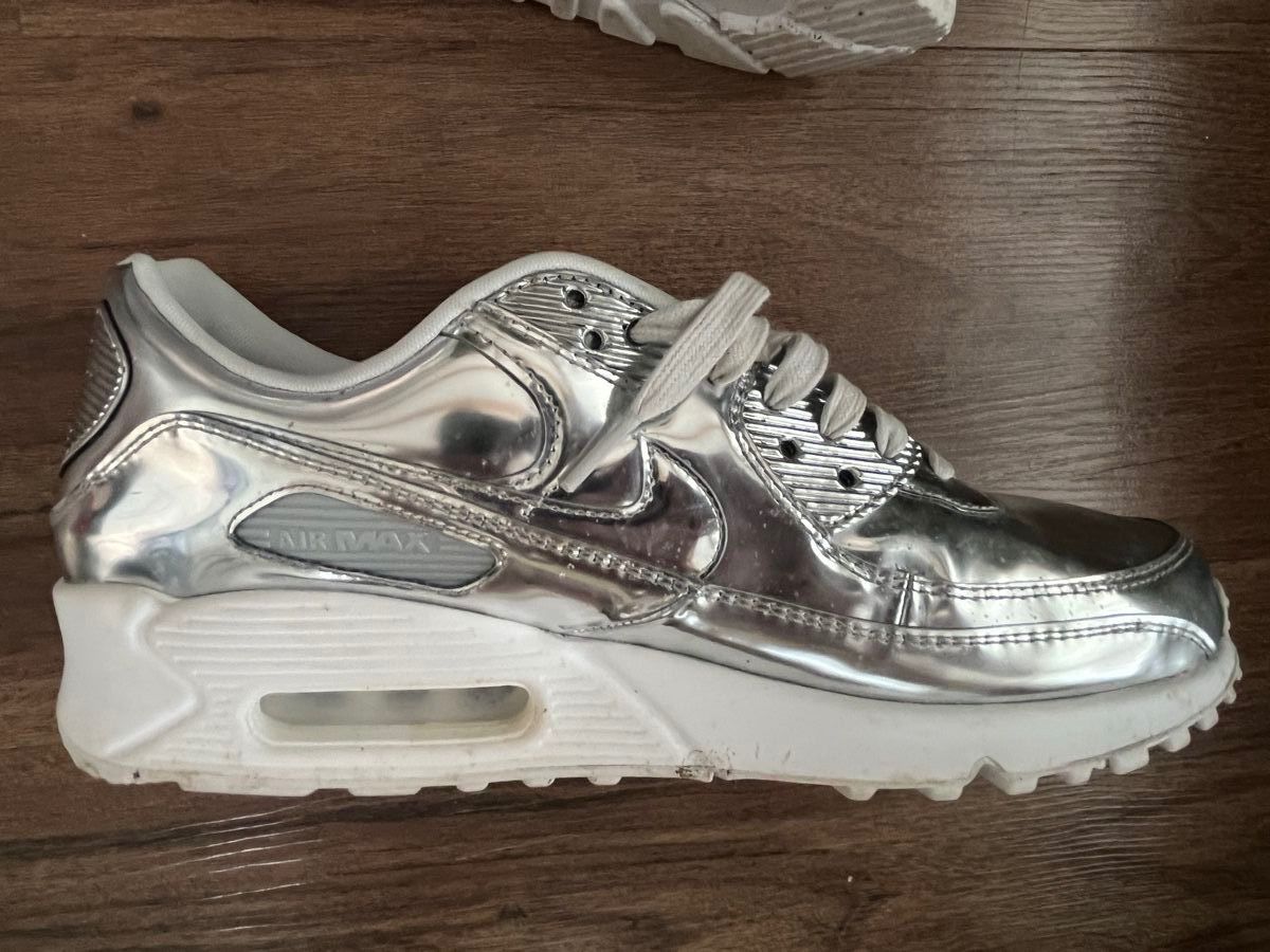 Scarpe da uomo: NIKE AIR MAX SILBER GLÄNZEND GR. 44 – Nuovo (secondo la descrizione) da Bern venduto da Tres_Calas43860 3