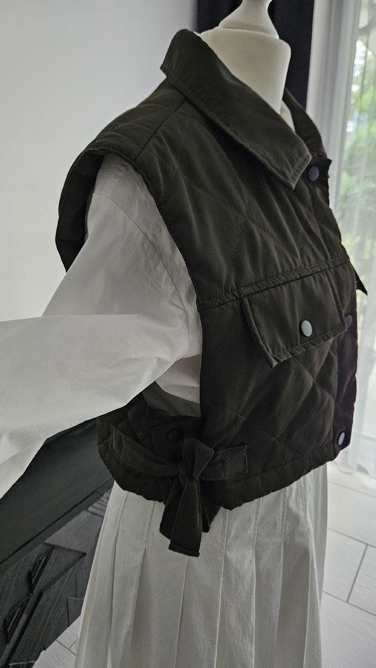 Gilets & Westen: Weste / Gilet wie Zara – Gebraucht aus Bülach von Recherchieren 3
