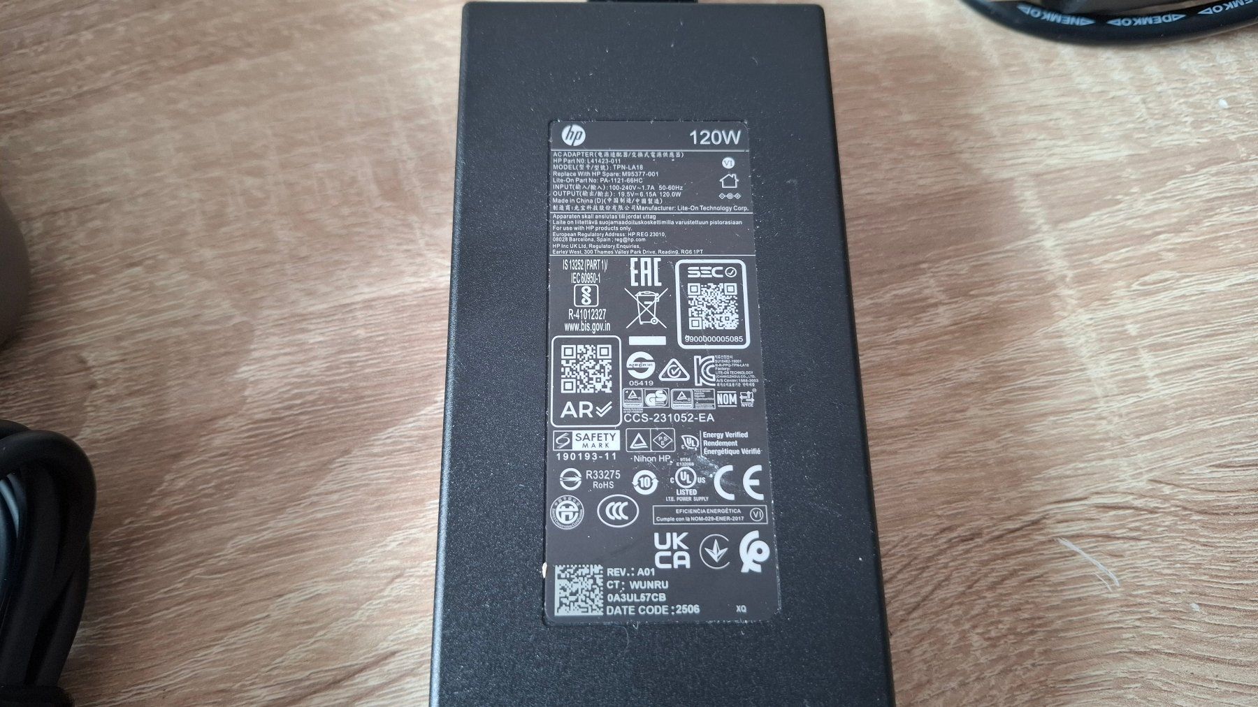 Hewlett Packard Docking station: HP Thunderbolt 4 100W G6 Dock – Usato da Lützelflüh-Goldb venduto da Noir7.pk 5