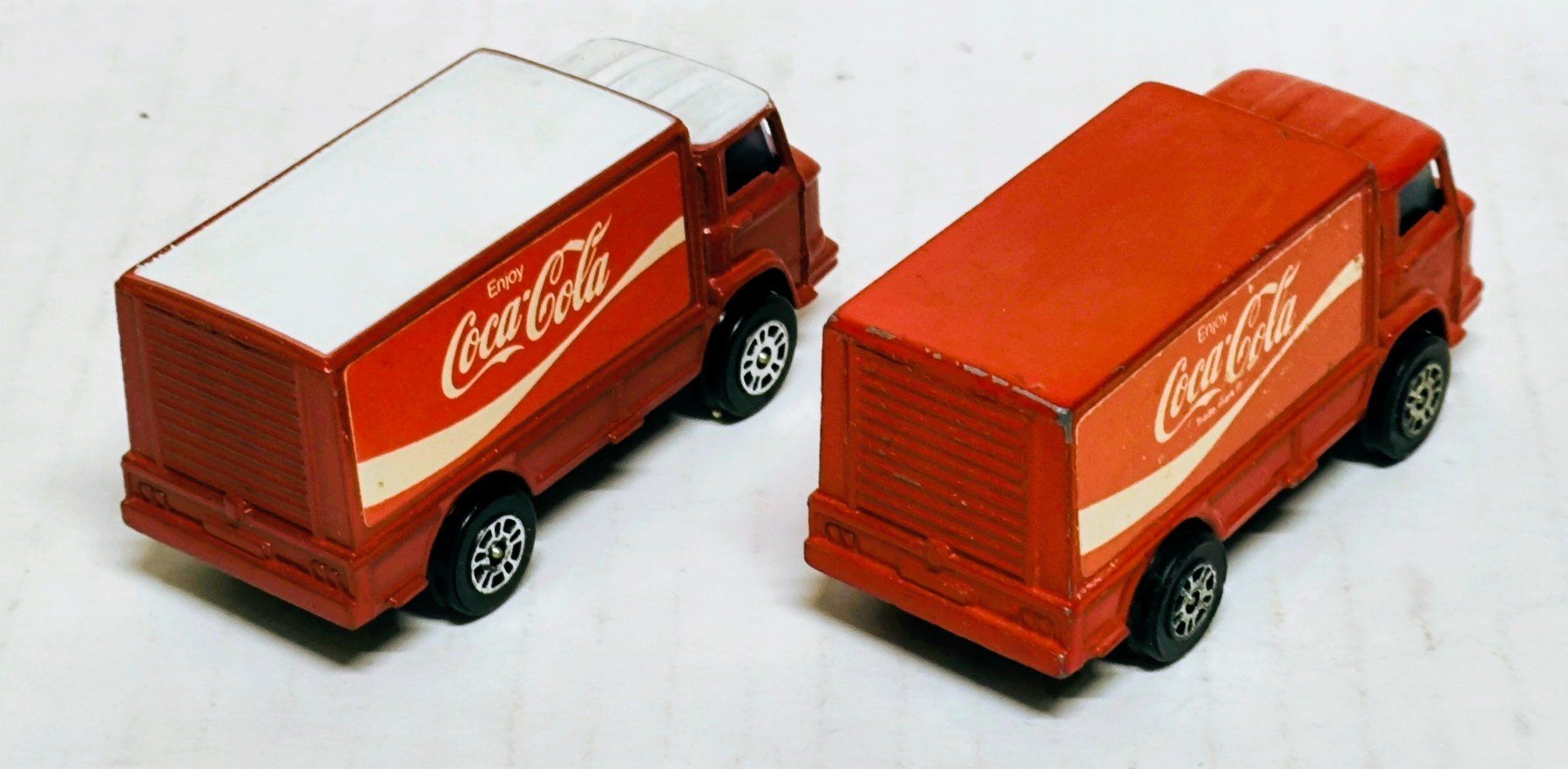 Coca-Cola Voitures modèles: 2 Coca-Cola Autos – Neuf (Voir description) à Pfäffikon ZH par Colacity 2