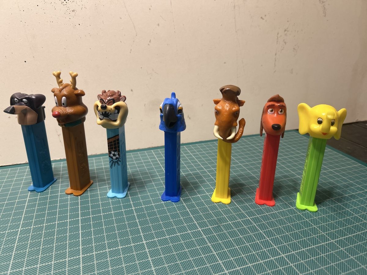 Pez Figuren: PEZ Verschiedene – Gebraucht aus Gorduno von dm0320