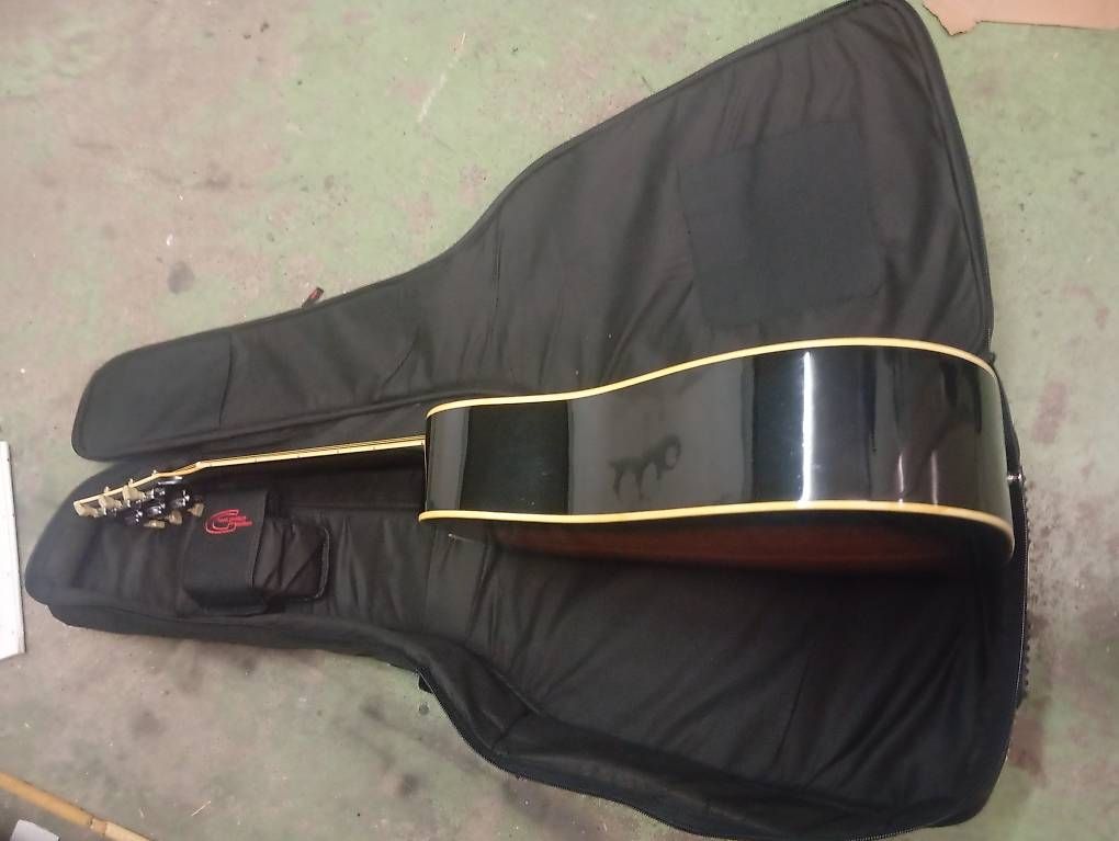Strumenti musicali: Akustikgitarre mit Tasche, Nova 200 – Usato da Basel venduto da Petergunn 2