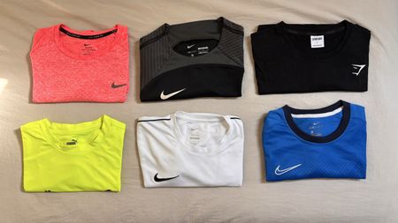 Lot 6 t-shirts sport 4 Nike / 1 Gymshark / 1 Puma