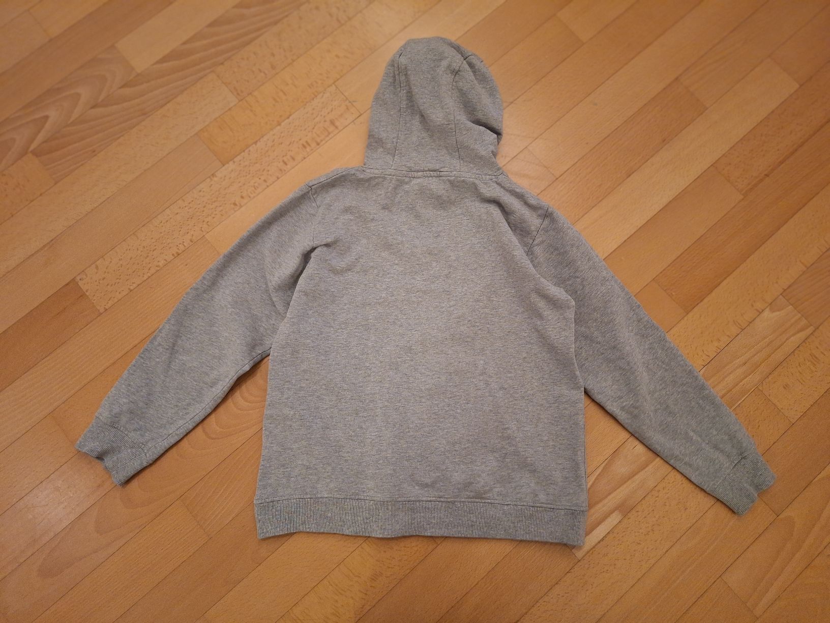 Maglioni & Felpe: Kapuzenpullover in Gr. 140 – Usato da Oberrieden venduto da man_tky9 1