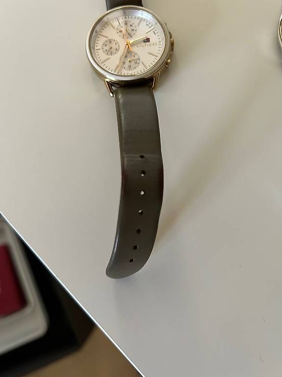 Uhren: Tommy Hillfiger Uhr – Gebraucht aus Wilderswil von rogi9 2