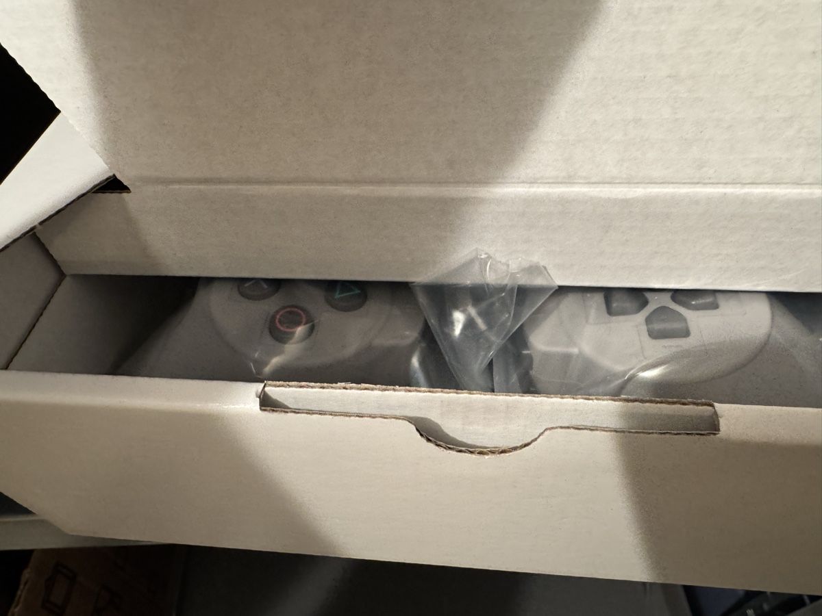Sony Console: PS1 mini (Neu) – Nuovo (secondo la descrizione) da Zürich venduto da Manuel.Huber 4