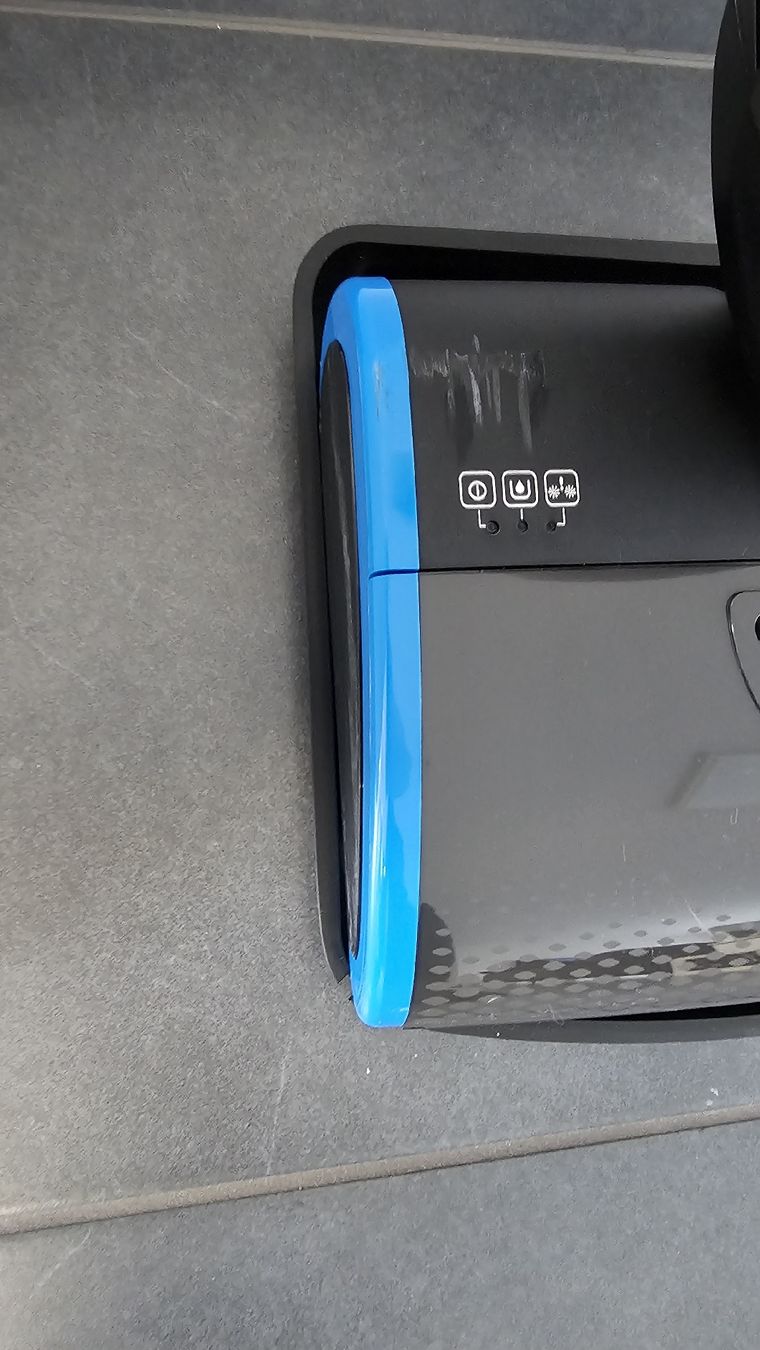 Philips Aspirapolveri & Accessori: Philips AquaTrio Pro – Usato da Rothrist venduto da PhilipsAurea 1
