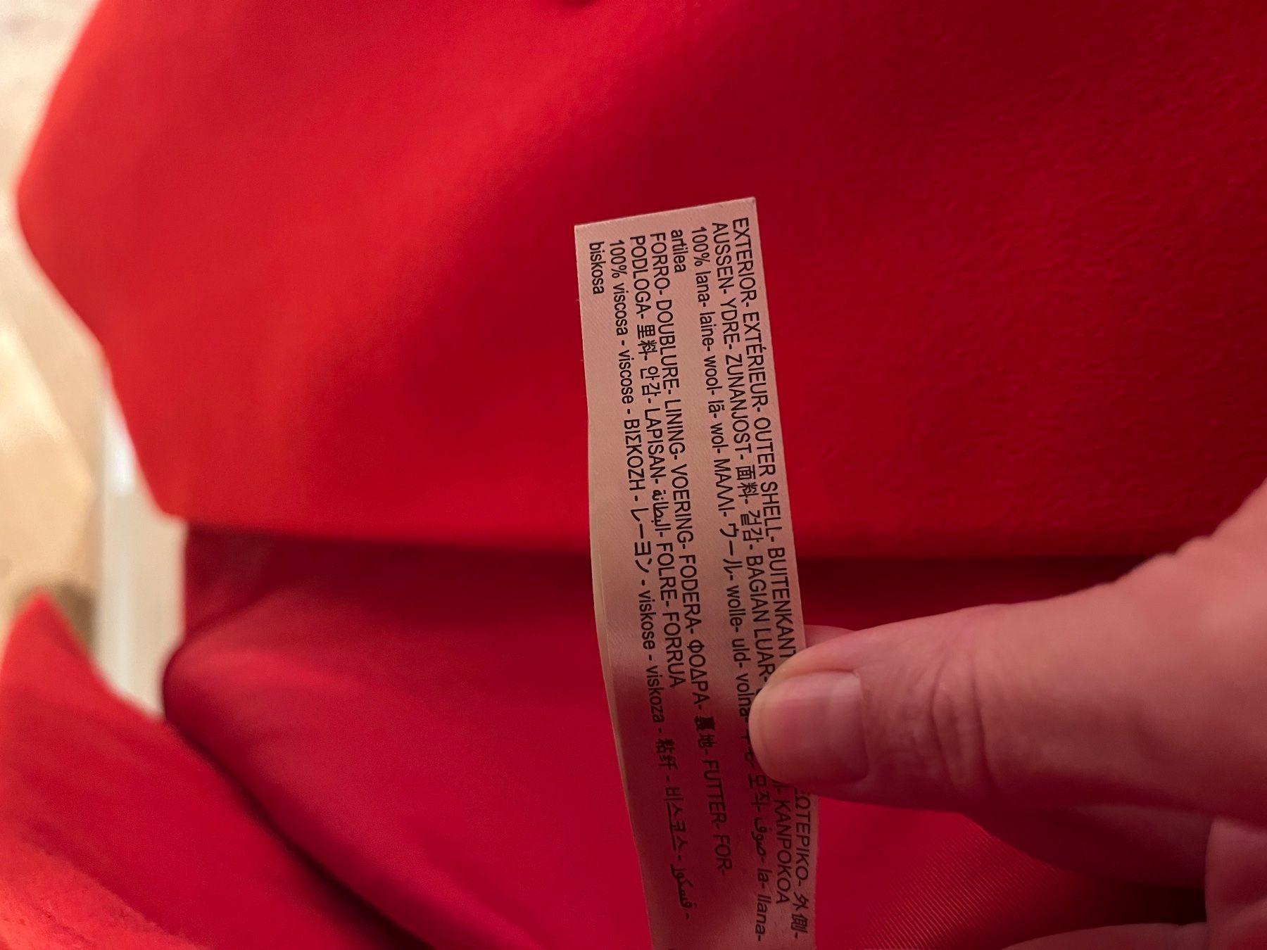 Massimo Dutti Cappotti: Massimo Dutti Mantel rot Grösse 40 gebraucht – Usato da Zürich venduto da mar_2cyv 3