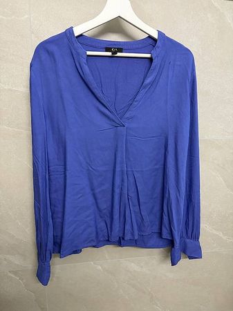 Blaue Bluse
