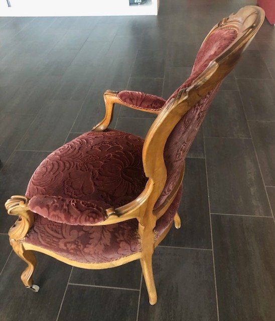 Poltrone: Louis XlV Sessel mit Blumenmuster – Usato da Wiesendangen venduto da Genitiv 1
