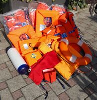 Großes Bootszubehör-Set / Sicherheitsset – Rettungswesten