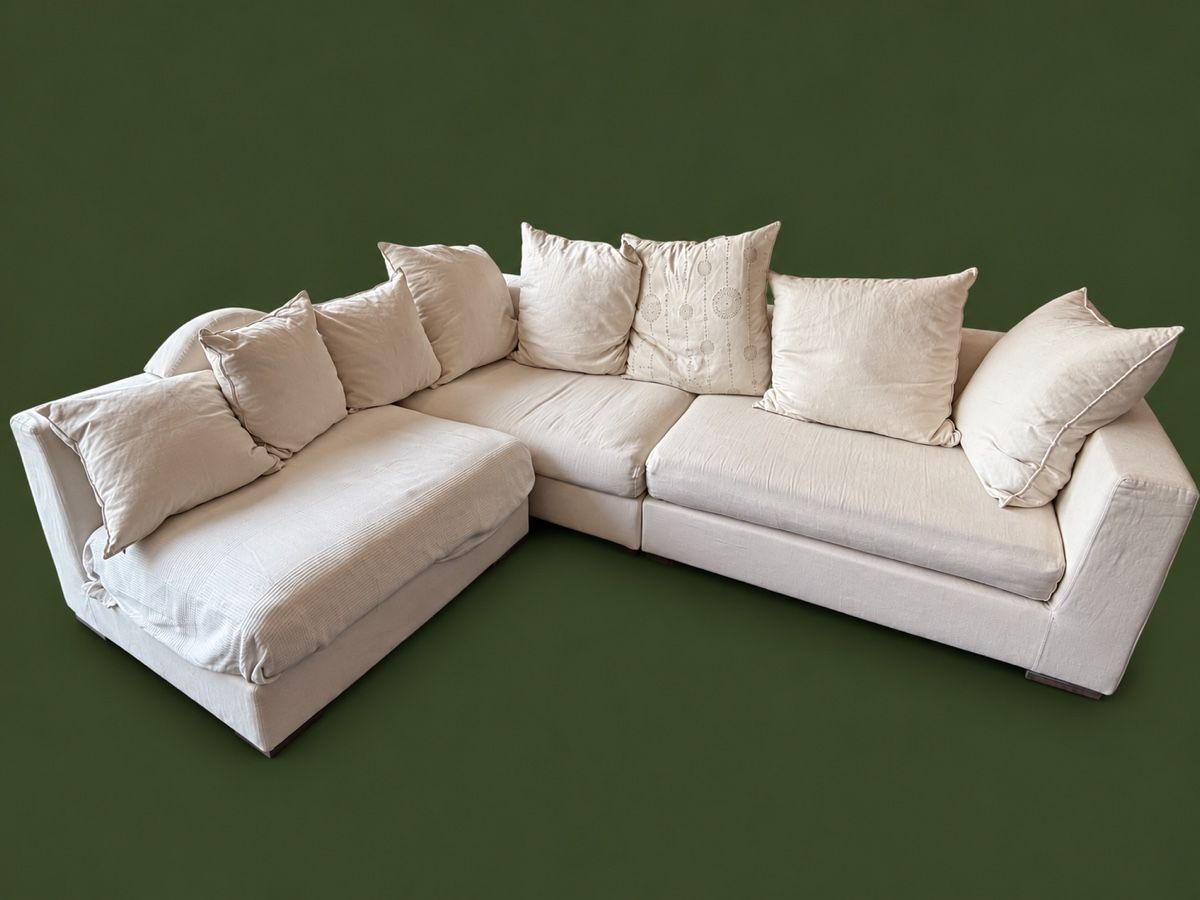 Sofas: Large Cream Colored Corner Sofa with Cushions Used Condition – Gebraucht aus Thalwil von val_q76v 5