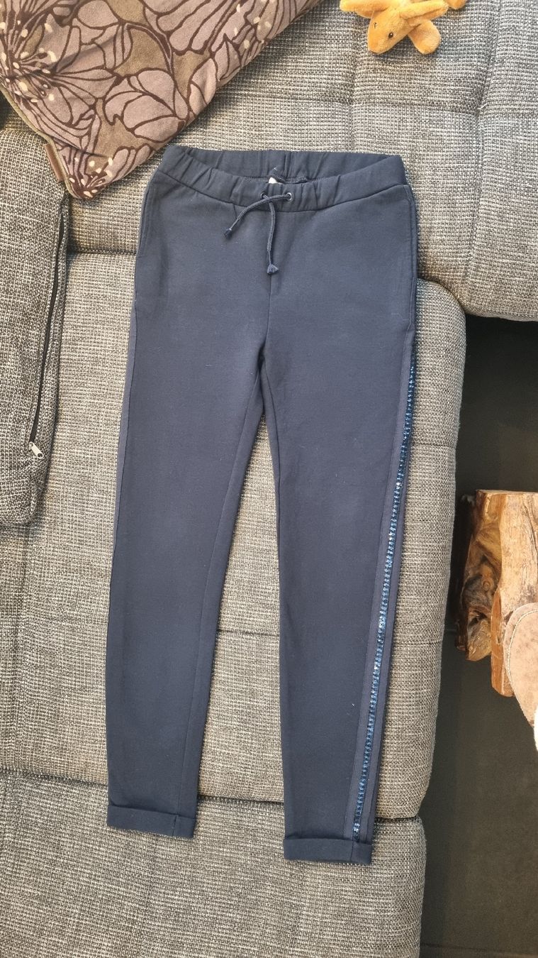 S.Oliver Pantaloni: S.Oliver Mädchen Jogginghose, Grösse 170, Neu!  – Nuovo (secondo la descrizione) da Bad Zurzach venduto da Mfritzli
