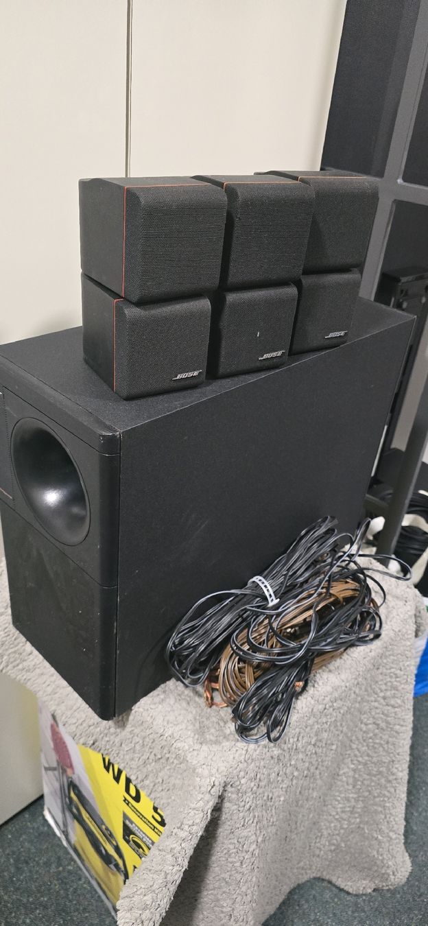 Bose Home Cinema: Bose Acoustimass 7 Home Theater Speaker System – Usato da Adlikon b.Regensdorf venduto da Gan500W