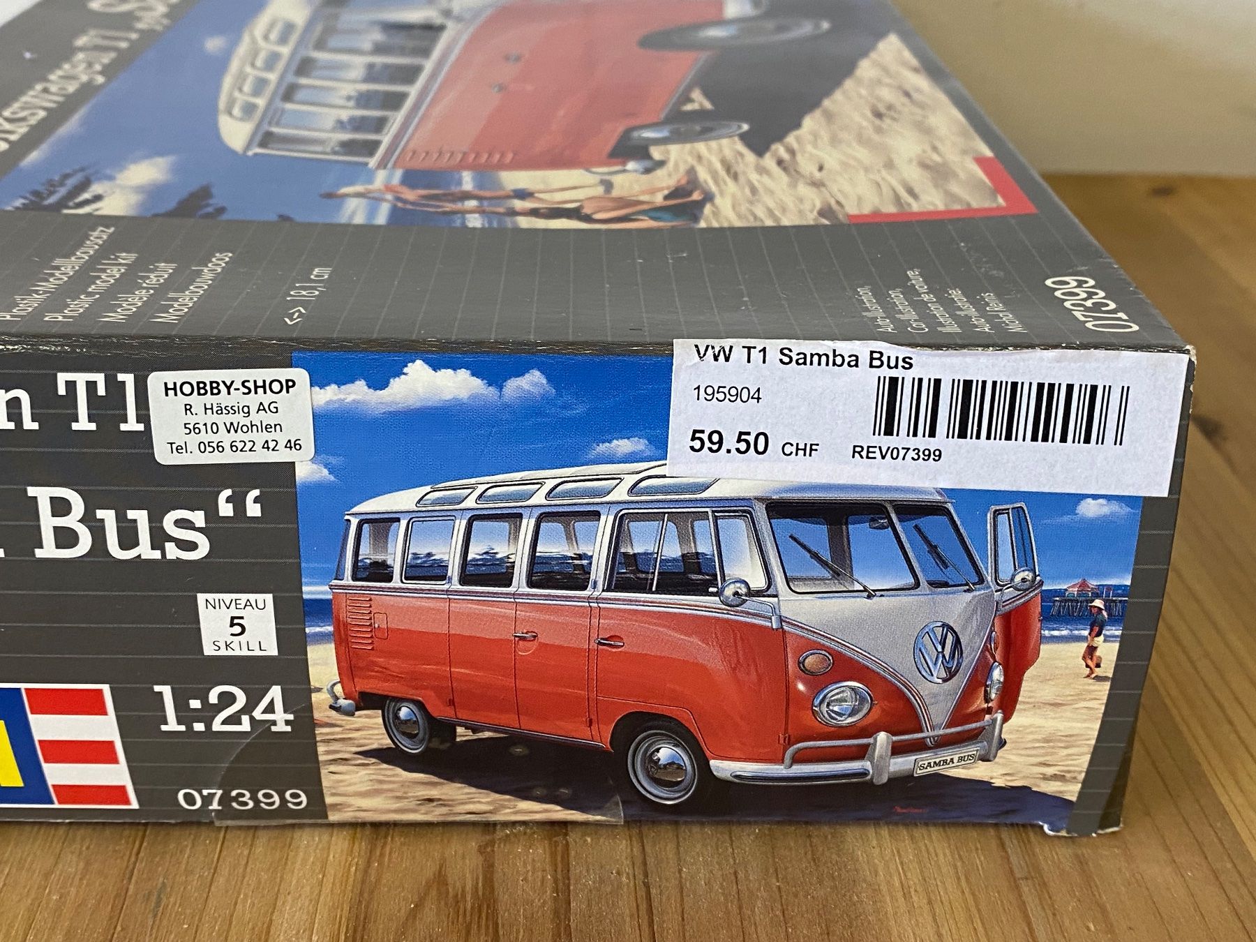 Revell Kit di modellismo & Modellini statici: VW T1 "Samba Bus" 1:24 / Revell – Nuovo (secondo la descrizione) da Zürich venduto da Matteo6 2