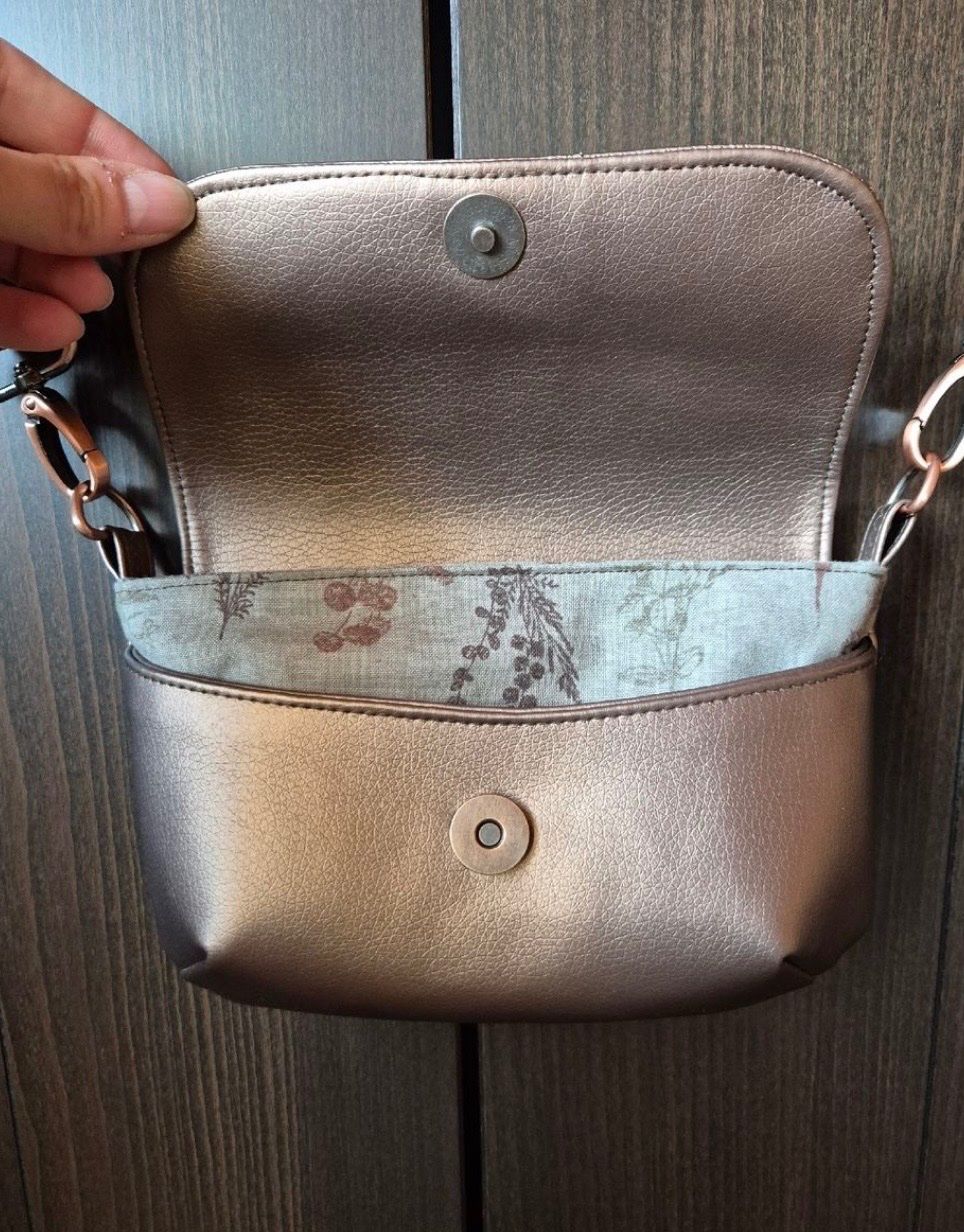 Taschen für Damen: Kleine Handtasche Handmade - neuwertig – Neu (gemäss Beschreibung) aus Safenwil von 2hand_aber_wertvoll 1