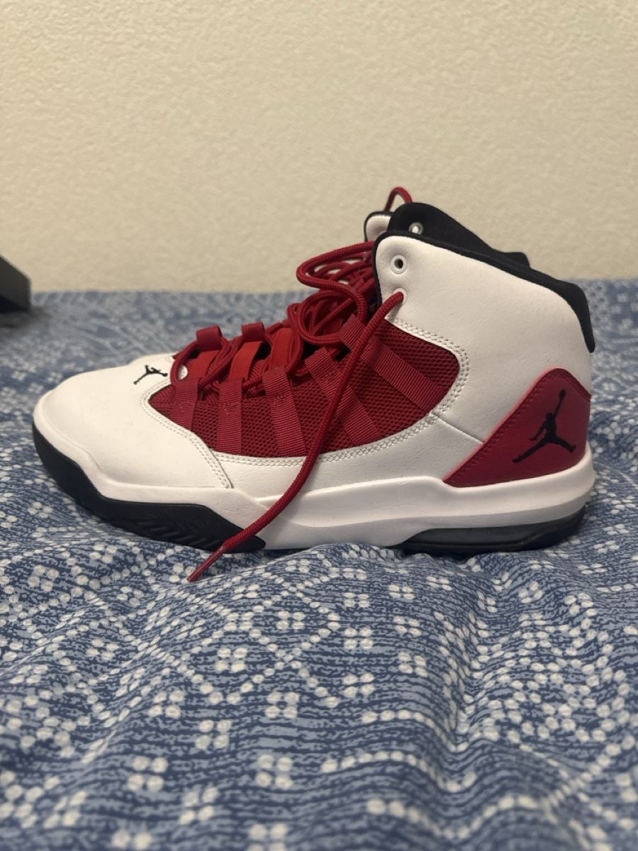 Chaussures hommes: Jordan Max aura – D'occasion à Collombey par mel_wyb8 1
