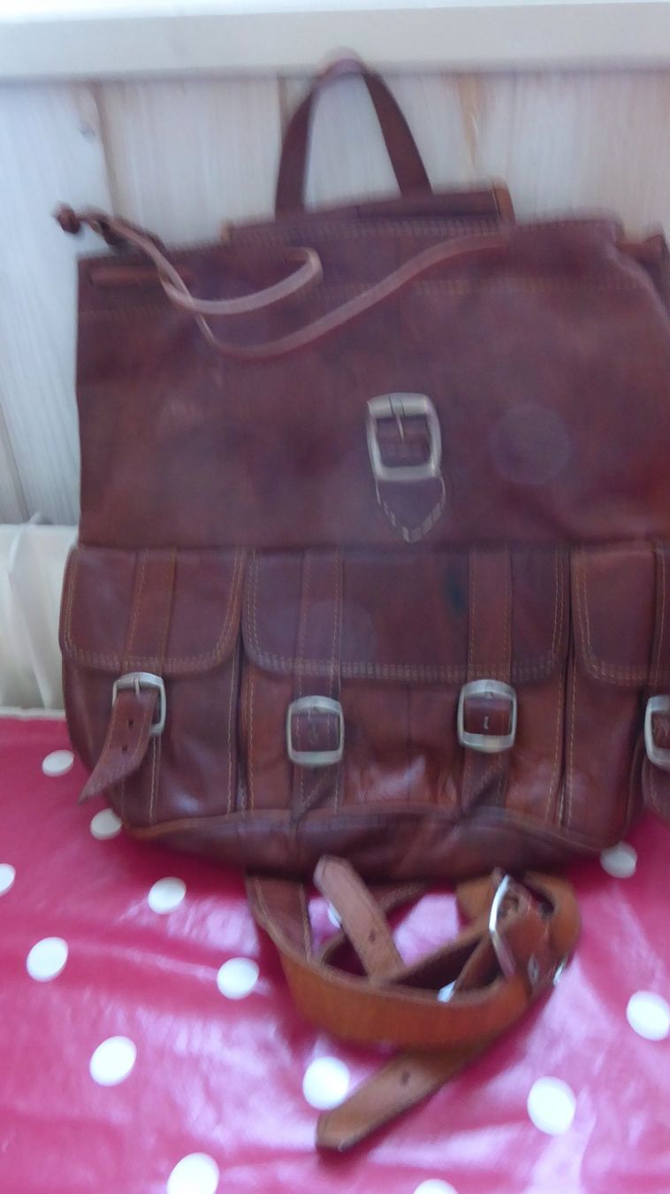 Zaini: Leder Rucksack Handtasche Länge 30cm Breite 30cm – Usato da Sargans venduto da Benziner