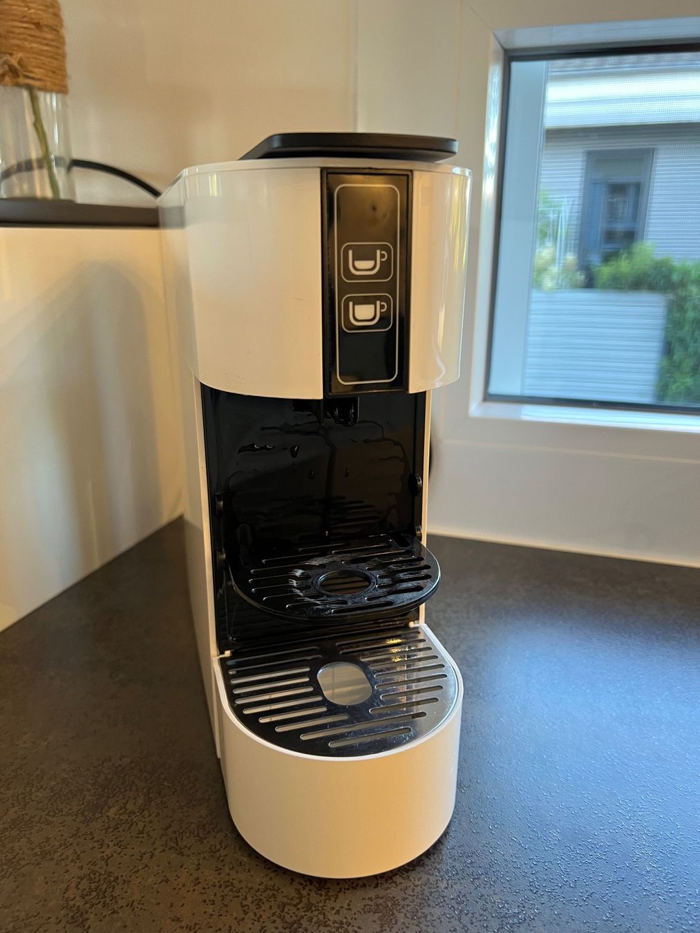 Macchine per caffè & Macchine per espresso: Beanarella Kapselmaschine weiss – Usato da Gümligen venduto da Dinou