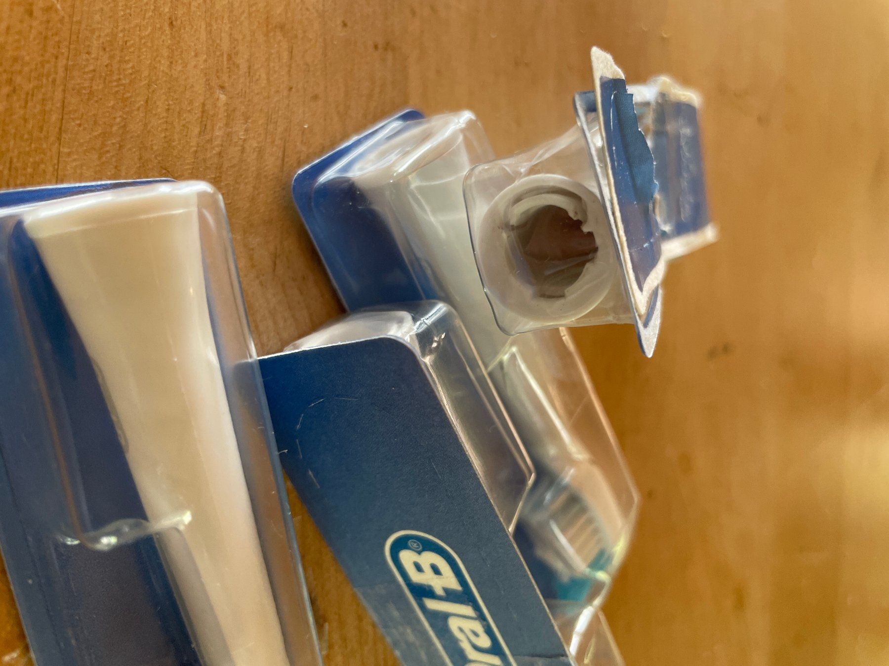 Oral B Soins dentaires: Oral B Aufsteckbürsten "Pulsonic" – Neuf (Voir description) à Zwingen par ELKU 1