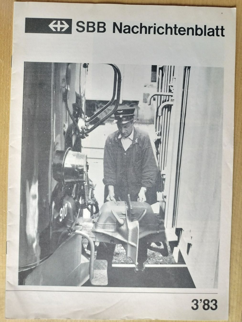 Riviste & Magazine: SBB CFF FFS Nachrichtenblatt von 1983 – Usato da Schwanden Sigrisw venduto da pho_2mc9