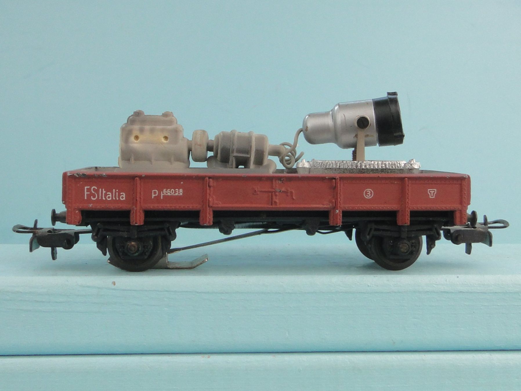 Pocher Modellini di ferrovie: Pocher H0 302 Wagen mit Scheinwerfer – Usato da Bülach venduto da cann11 1