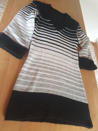 Robe pull col en V taille S