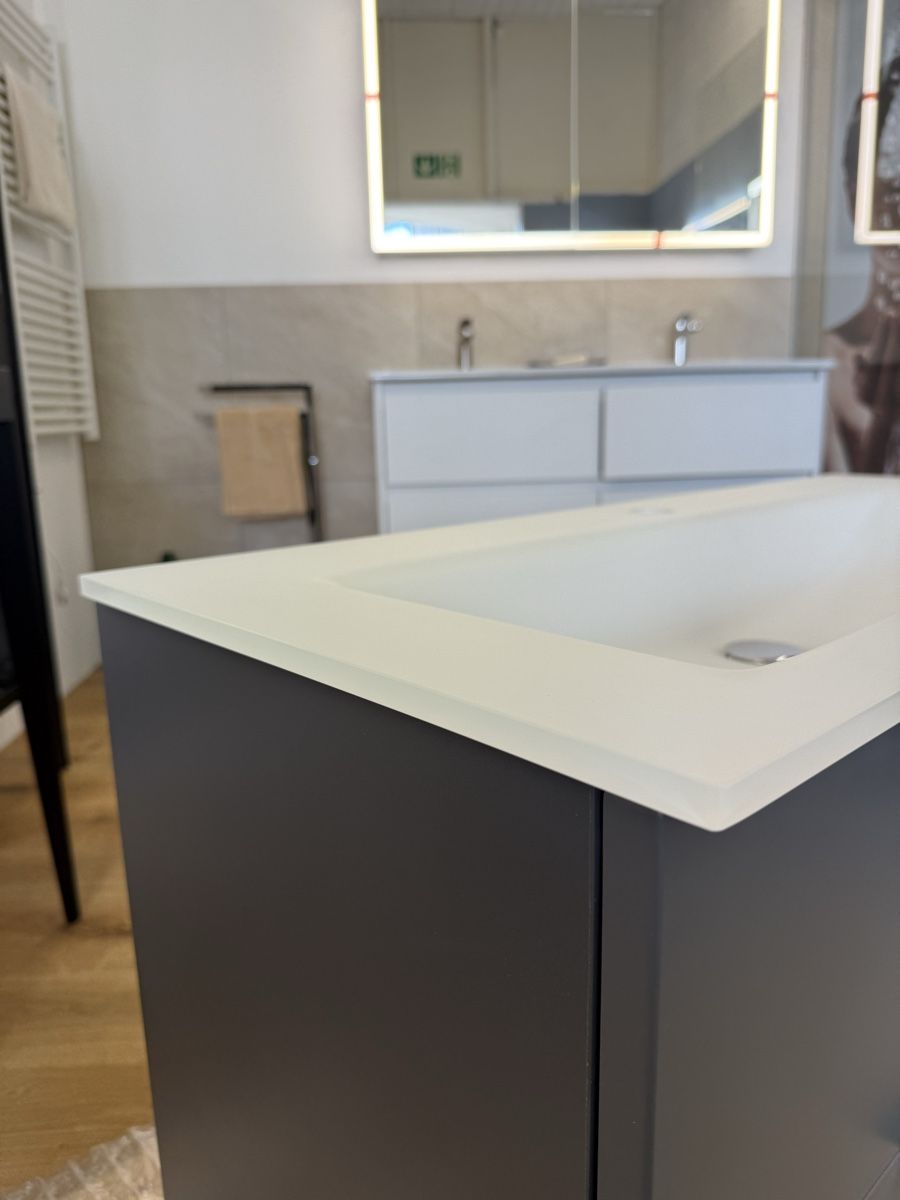 Mobili per bagno: Badmöbelset mit Glaswaschtisch – Nuovo (secondo la descrizione) da Amriswil venduto da deluxe_bad 4