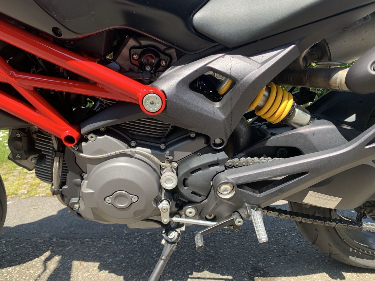 Ducati Strasse: Ducati Monster 796 black/red – Gebraucht aus Troinex von yve_pt7d 5