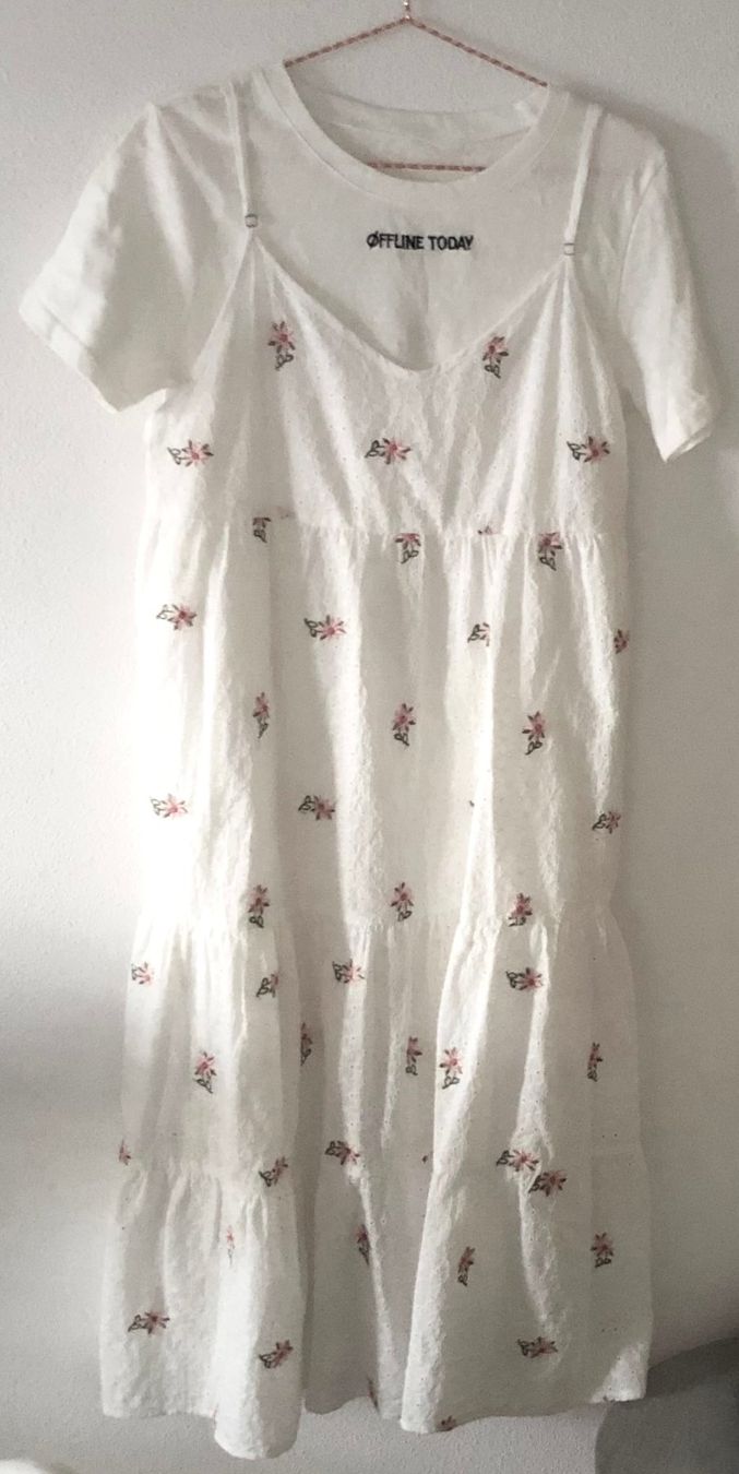 Vestiti: Midi Kleid – Usato da Etoy venduto da Airesun 2