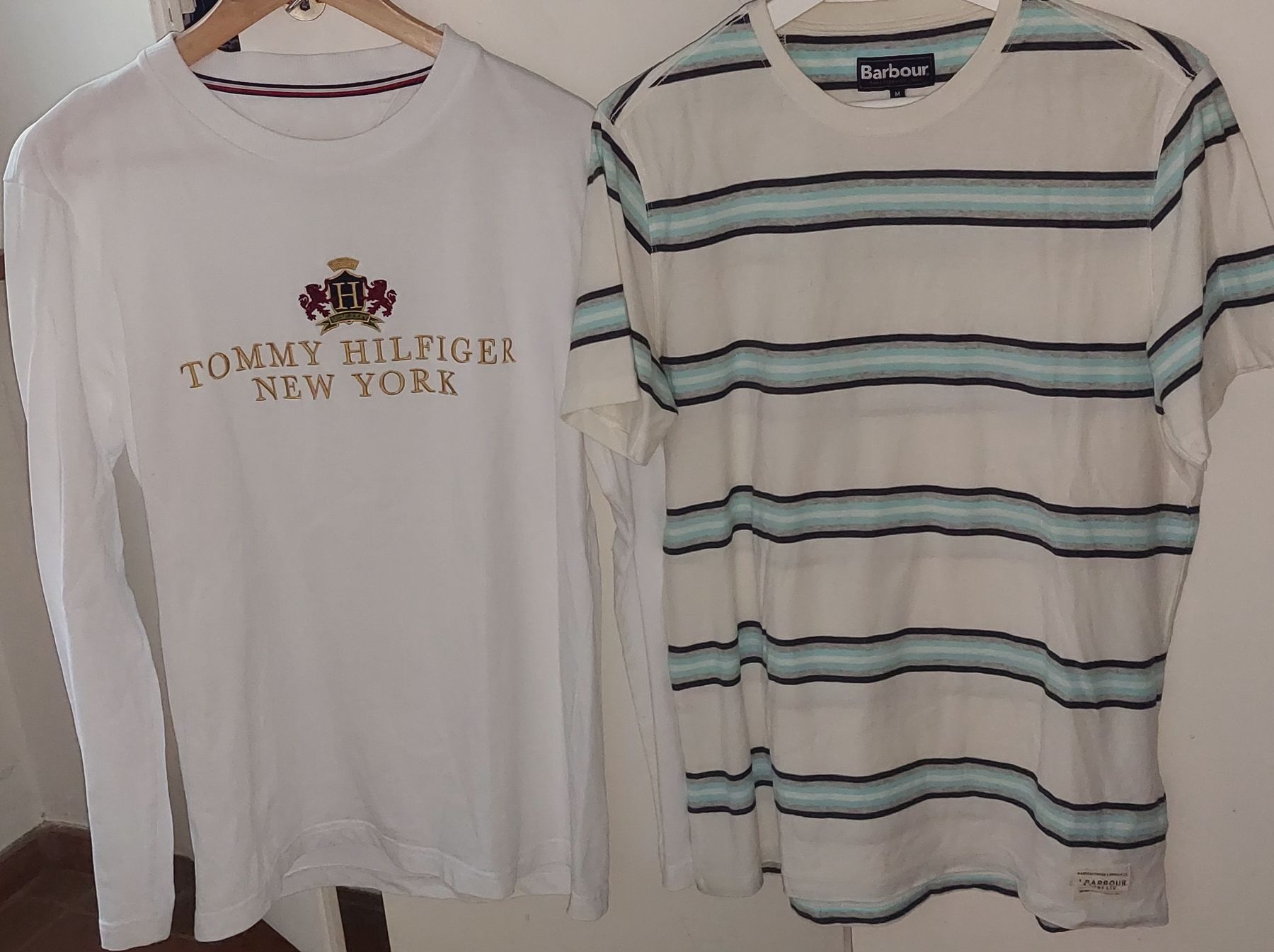 Tommy Hilfiger Lotti di vestiti: SET 4 pièces M: 3PULLOVER: 1 TOMMY HILFIGER + SHIRT BARBOUR – Usato da Orpund venduto da Biennerome 2