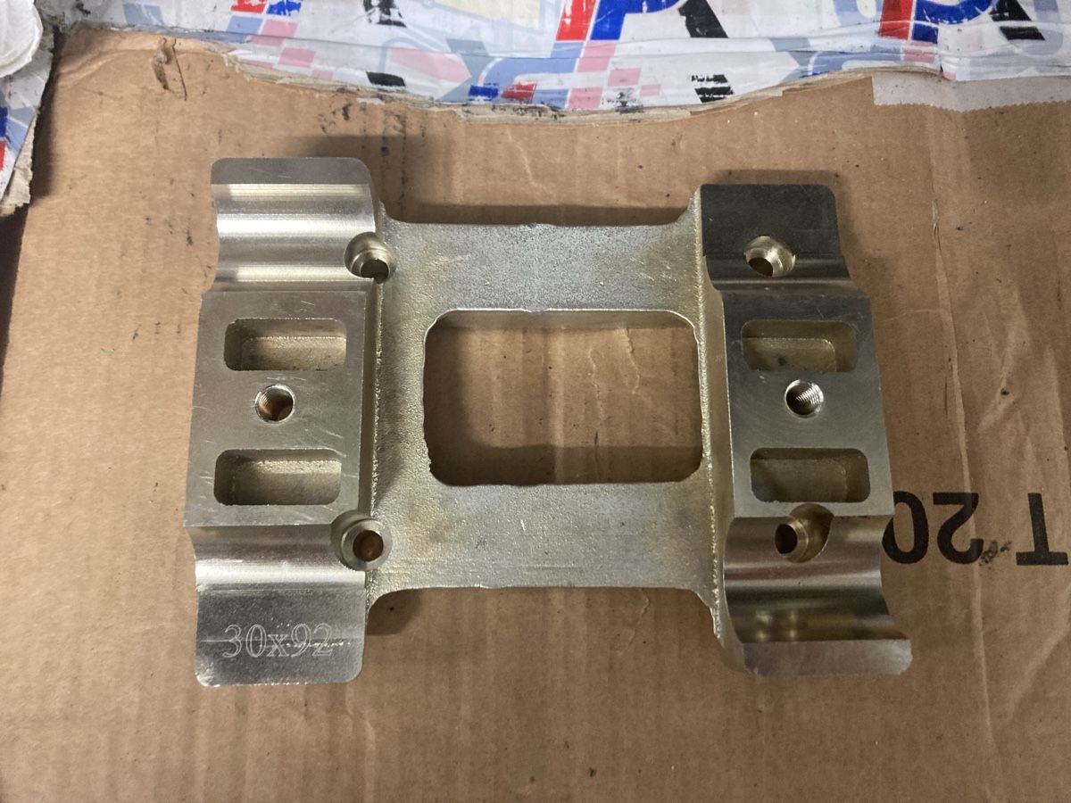Go-Kart: PIASTRA MOTORE IN MAGNESIO  – Nuovo (secondo la descrizione) da Quartino venduto da James27 1
